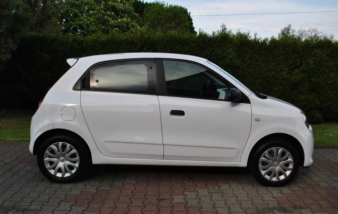 Renault Twingo cena 29555 przebieg: 43000, rok produkcji 2015 z Przedecz małe 781